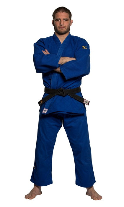 Mizuno Blue IJF Yusho II Judo Gi front view with arms folded